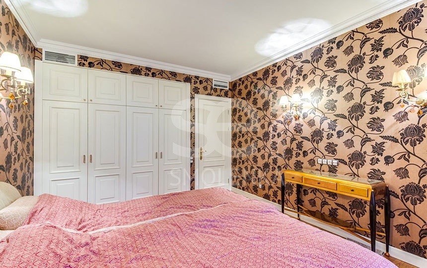 Продажа квартиры, площадь 146 кв.м., 4 этаж, Климентовский пер, 2