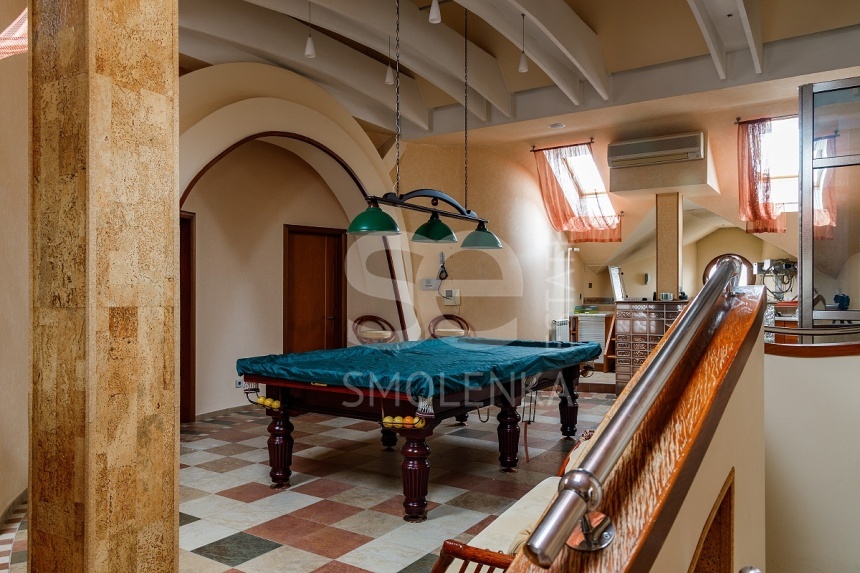 Продажа квартиры, площадь 467 кв.м., 6 этаж, Сосновая ул, 16к1