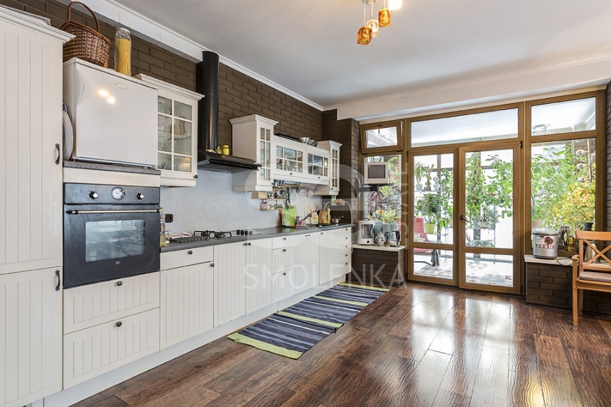 Продажа дома, площадь 200 кв.м., Рублево-Успенское, пл. уч. 10 сот