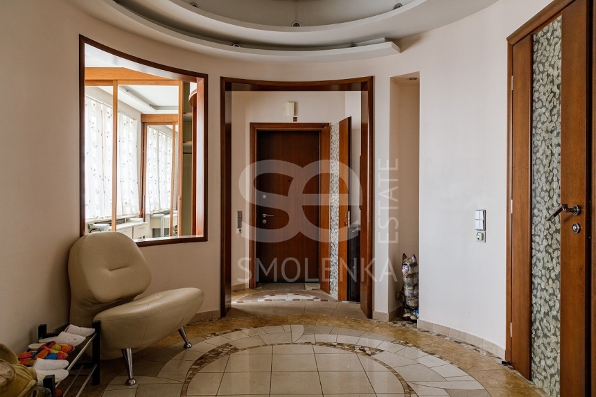 Продажа квартиры, площадь 467 кв.м., 6 этаж, Сосновая ул, 16к1