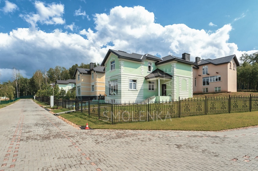 Продажа дома, площадь 330 кв.м., КП Усово-8, Рублево-Успенское, пл. уч. 8 сот