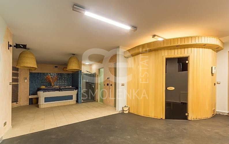 Продажа ОСЗ / особняка, площадь 1040 кв.м., 1 этаж, Татарская Б. ул, 30 с.2, район Замоскворечье, пл. уч. 14 сот