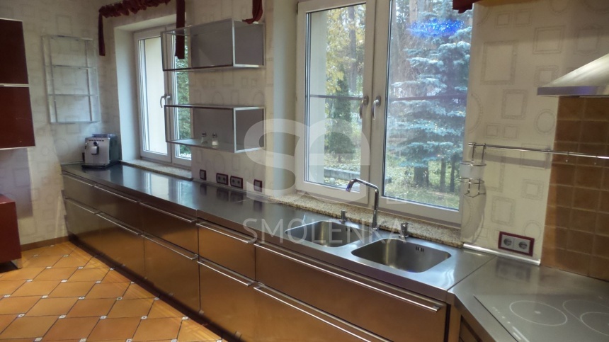 Продажа дома, площадь 1400 кв.м., КП Красная поляна, Рублево-Успенское, пл. уч. 40 сот