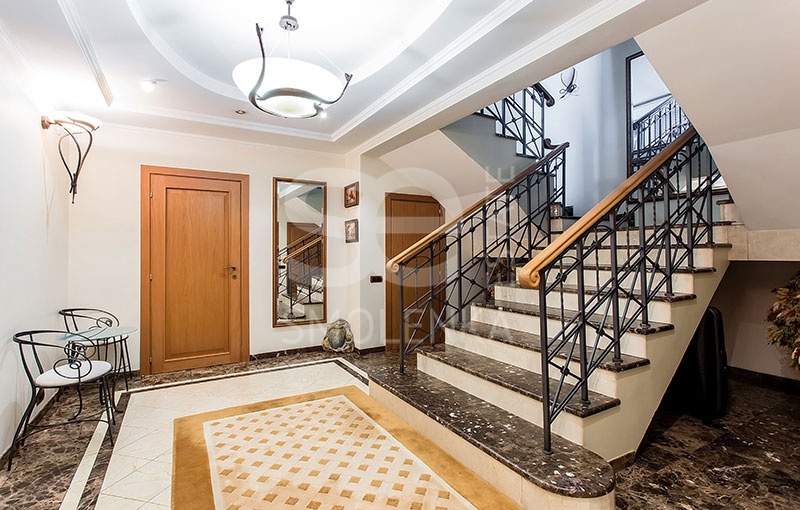 Продажа дома, площадь 550 кв.м., Дмитровское, пл. уч. 27 сот