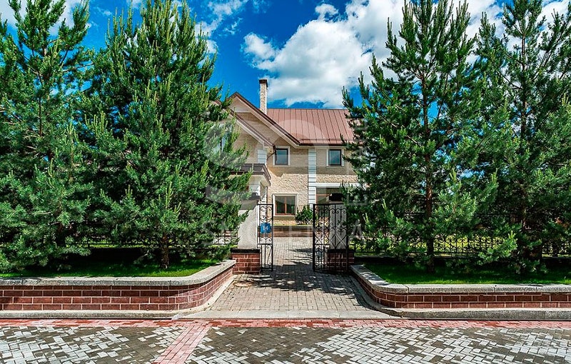 Продажа дома, площадь 635 кв.м., КП Азарово Южное, Рублево-Успенское, пл. уч. 27.3 сот