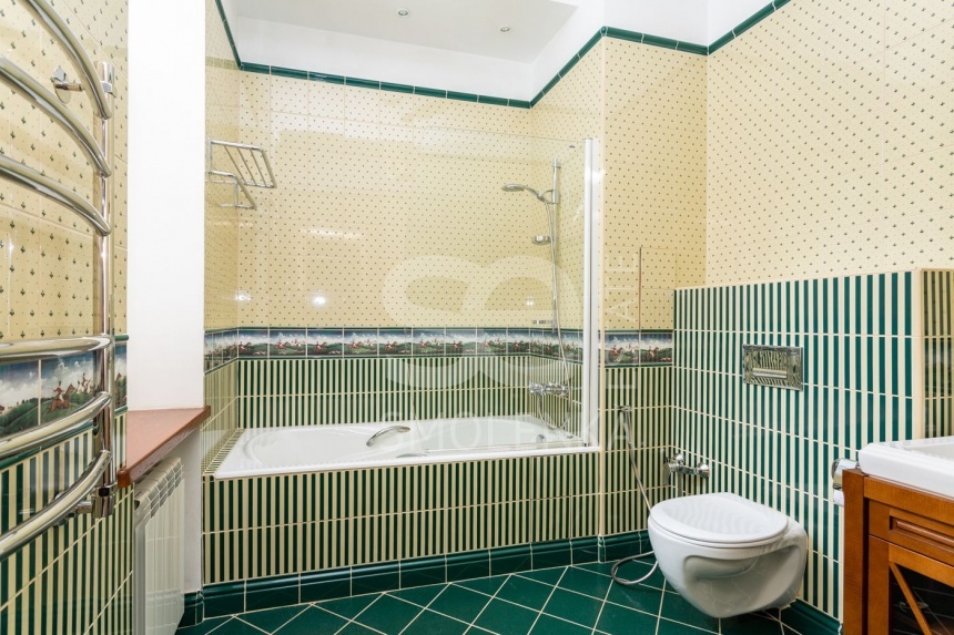 Аренда дома, площадь 830 кв.м., 54, Дмитровское, пл. уч. 65 сот