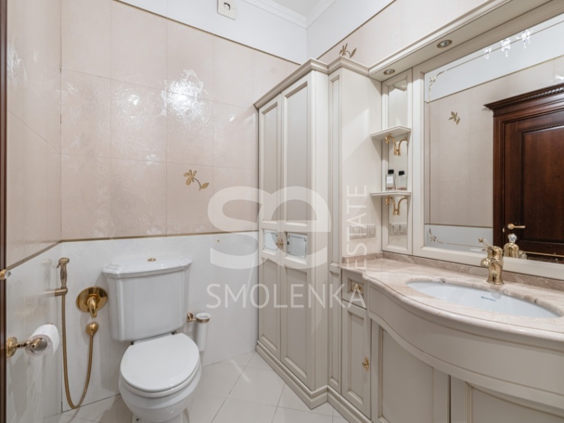 Продажа квартиры, площадь 165 кв.м., 4 этаж, ЖК Вектор-хаус, Ивана Бабушкина ул, 10