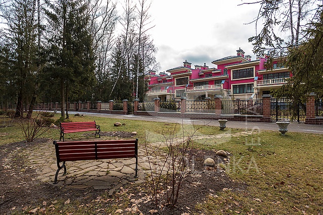 Продажа таунхауса, площадь 895 кв.м., КП Азарово Южное, Рублево-Успенское, пл. уч. 5 сот