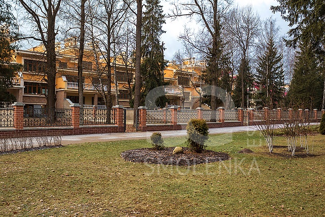 Продажа таунхауса, площадь 895 кв.м., КП Азарово Южное, Рублево-Успенское, пл. уч. 5 сот