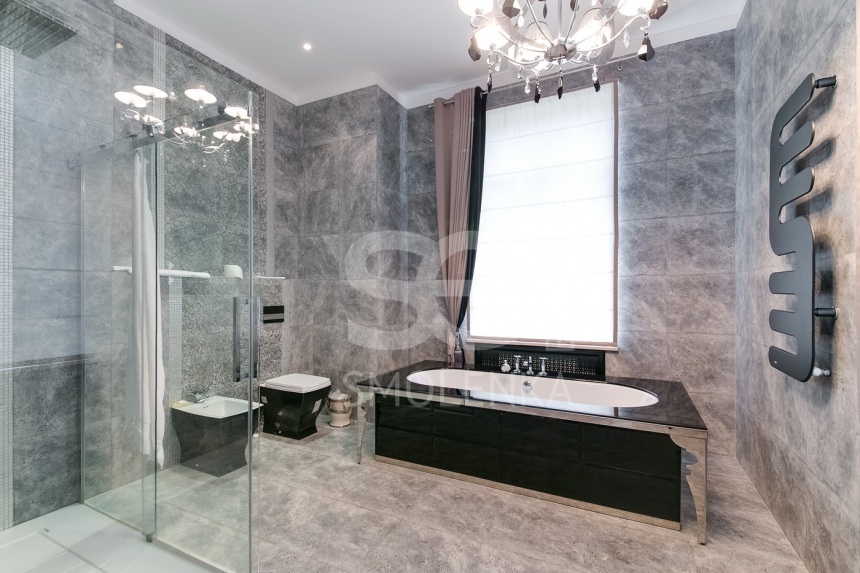 Продажа дома, площадь 980 кв.м., КП Монолит, Новорижское, пл. уч. 35 сот