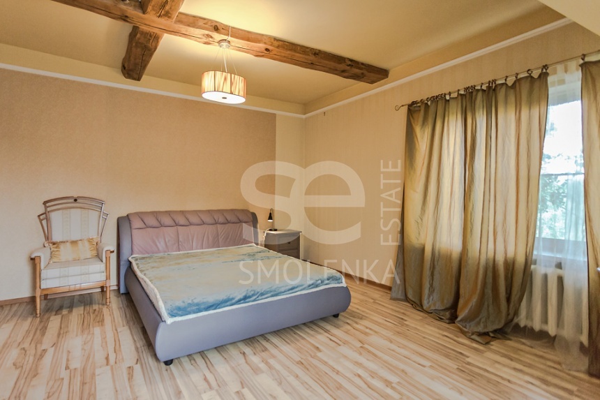 Аренда дома, площадь 230 кв.м., КП территория Знаменское Поле, Горьковское, пл. уч. 10 сот