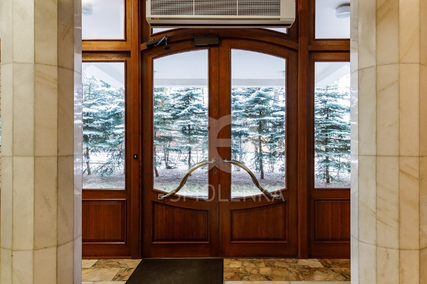 Продажа квартиры, площадь 467 кв.м., 6 этаж, Сосновая ул, 16к1