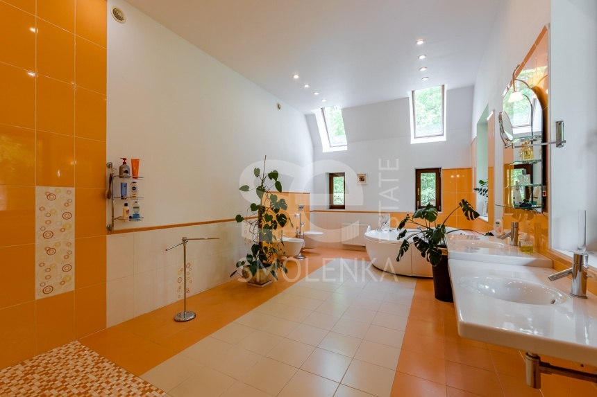 Продажа дома, площадь 350 кв.м., Дмитровское, пл. уч. 25 сот