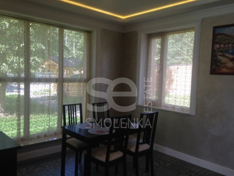 Продажа коттеджа, площадь 200 кв.м., Минское, пл. уч. 16 сот