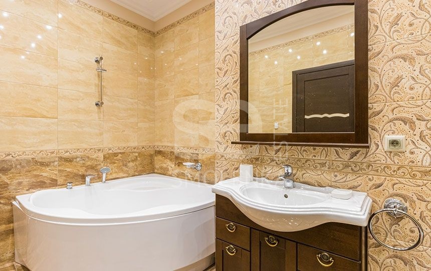 Продажа квартиры, площадь 94 кв.м., 6 этаж, ЖК Литератор, Льва Толстого ул, 23к1