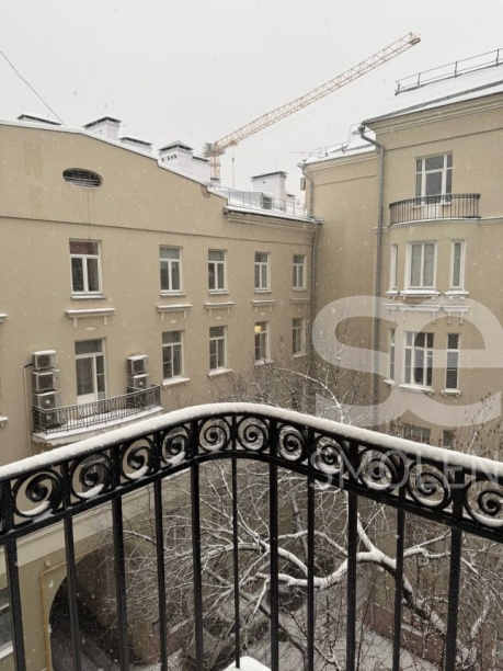 Аренда квартиры, площадь 330 кв.м., 5 этаж, Романов пер, 5