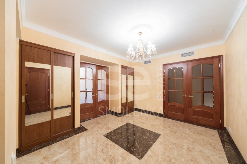 Продажа квартиры, площадь 215 кв.м., 6 этаж, ЖК Трилогия, Трехгорный Вал ул, 14с1