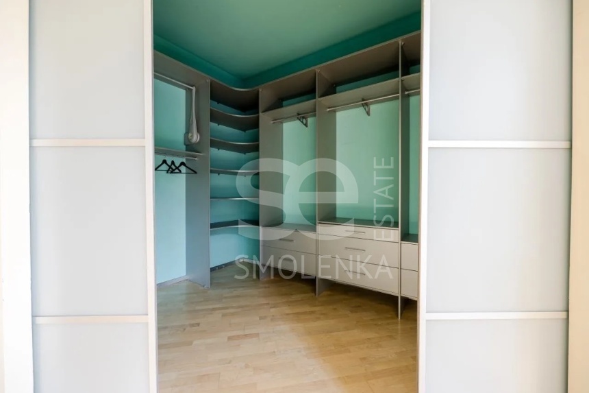 Продажа квартиры, площадь 164 кв.м., 3 этаж, Никитский б-р, 12