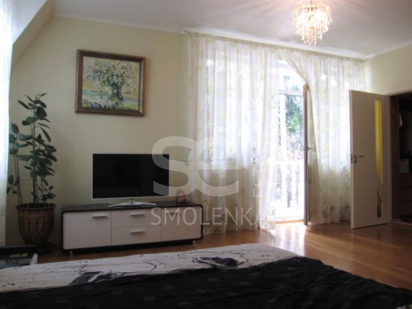 Продажа коттеджа, площадь 330 кв.м., КП Луч, Минское, пл. уч. 12 сот