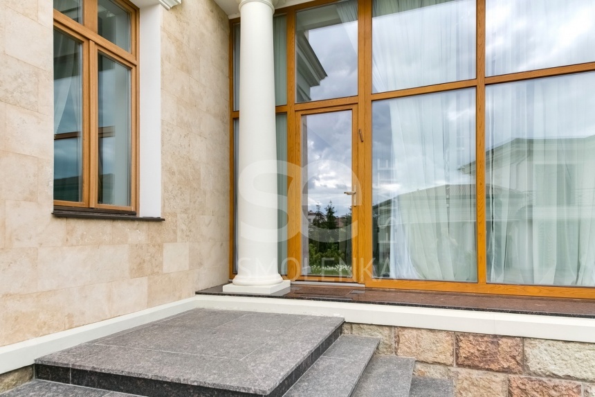 Продажа дома, площадь 980 кв.м., КП Монолит, Новорижское, пл. уч. 35 сот