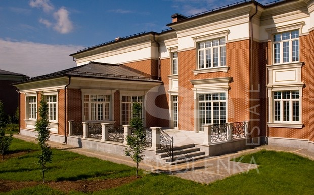 Продажа дома, площадь 712.7 кв.м., КП Парквилль, Ильинское, пл. уч. 39.86 сот