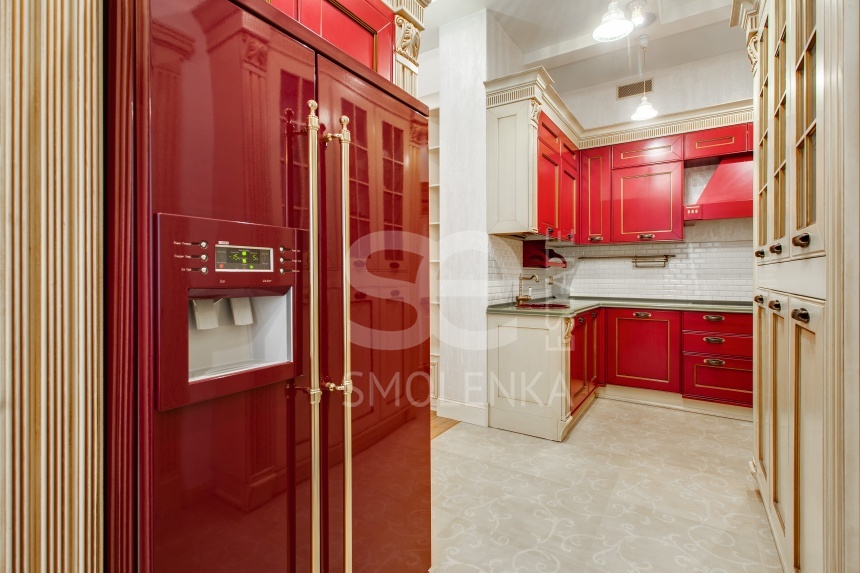 Продажа квартиры, площадь 125.8 кв.м., 2 этаж, Большой Палашёвский пер, 10