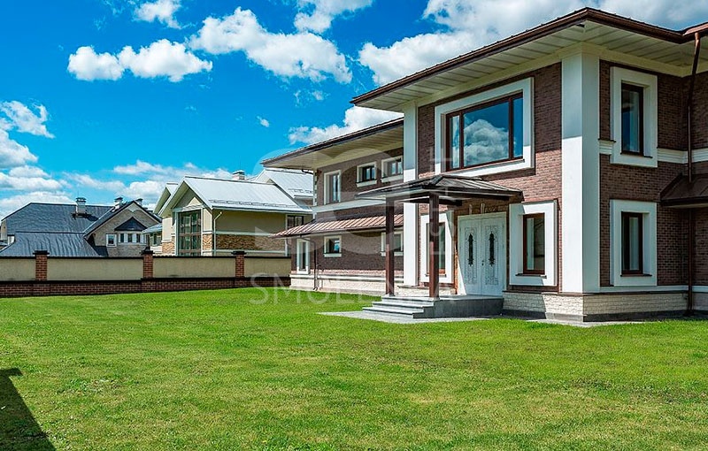 Продажа дома, площадь 970 кв.м., КП Азарово Южное, Рублево-Успенское, пл. уч. 24.5 сот