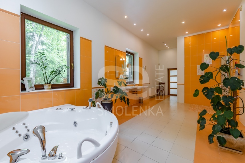 Продажа дома, площадь 350 кв.м., Дмитровское, пл. уч. 25 сот