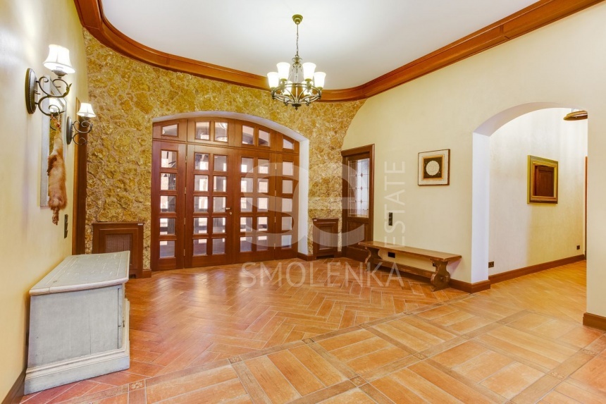 Аренда дома, площадь 830 кв.м., 54, Дмитровское, пл. уч. 65 сот