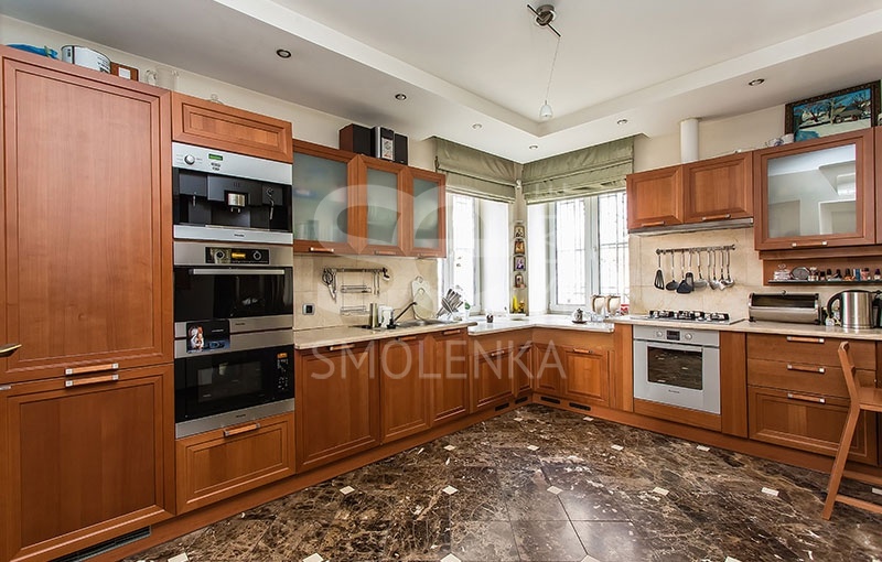 Продажа дома, площадь 550 кв.м., Дмитровское, пл. уч. 27 сот