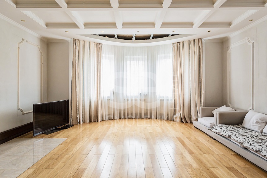 Продажа дома, площадь 950 кв.м., КП Власово, Киевское, пл. уч. 20 сот