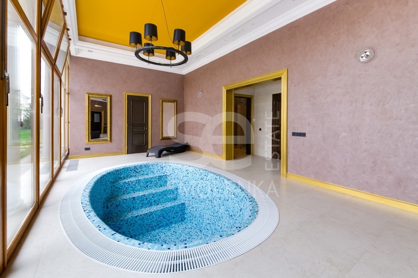 Продажа дома, площадь 980 кв.м., КП Монолит, Новорижское, пл. уч. 35 сот