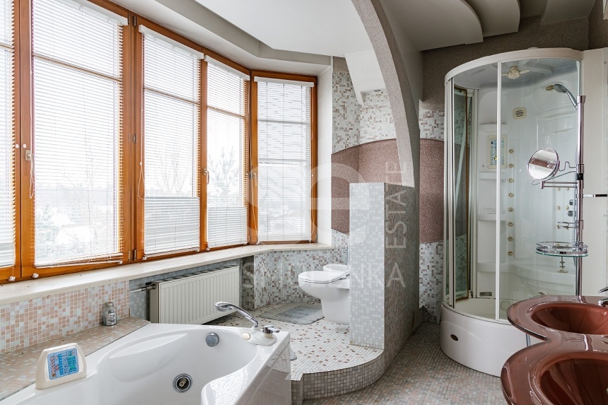 Продажа квартиры, площадь 467 кв.м., 6 этаж, Сосновая ул, 16к1