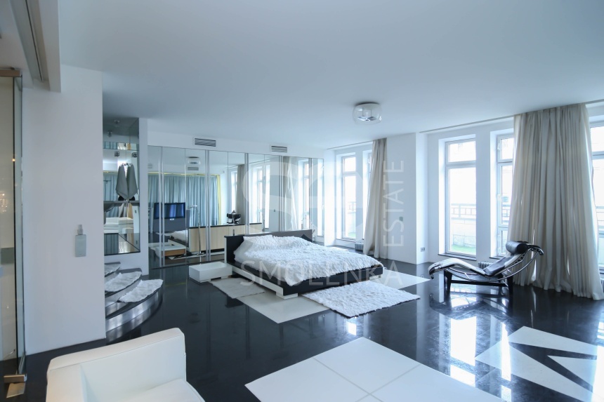 Продажа квартиры, площадь 200.3 кв.м., 10 этаж, ЖК Грубер Хаус, Новый Арбат ул, 29