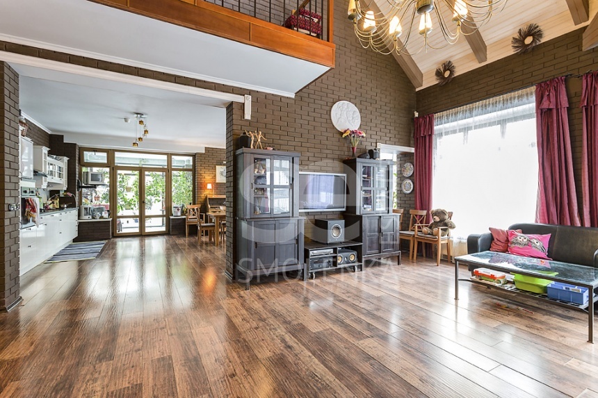 Продажа дома, площадь 200 кв.м., Рублево-Успенское, пл. уч. 10 сот