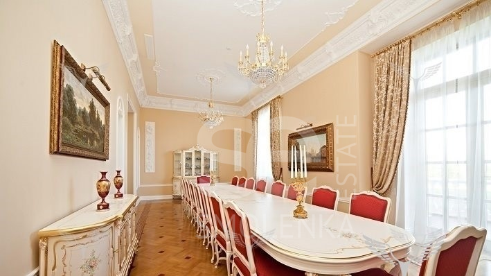 Продажа дома, площадь 2500 кв.м., КП Шервуд, Новорижское, пл. уч. 193 сот