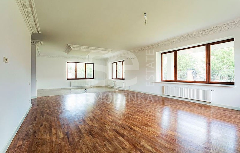 Продажа дома, площадь 970 кв.м., КП Азарово Южное, Рублево-Успенское, пл. уч. 24.5 сот
