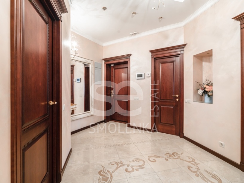 Продажа квартиры, площадь 165 кв.м., 4 этаж, ЖК Вектор-хаус, Ивана Бабушкина ул, 10