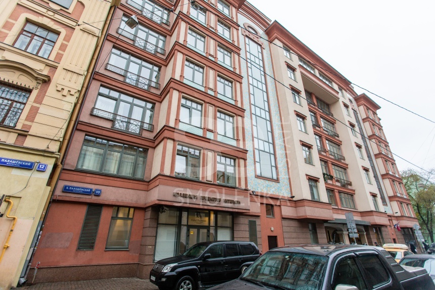 Продажа квартиры, площадь 125.8 кв.м., 2 этаж, Большой Палашёвский пер, 10