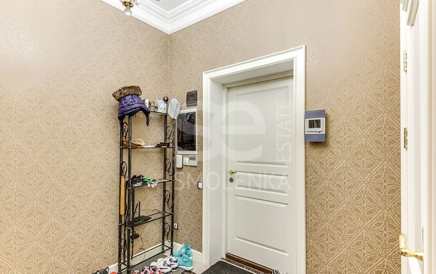 Продажа квартиры, площадь 146 кв.м., 4 этаж, Климентовский пер, 2