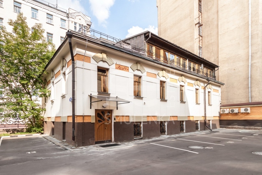 Аренда ОСЗ / особняка, площадь 383.5 кв.м., 1 этаж, Трехпрудный пер, 9 с7, район Тверской