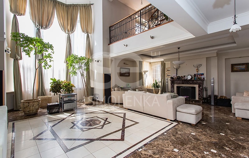 Продажа дома, площадь 550 кв.м., Дмитровское, пл. уч. 27 сот