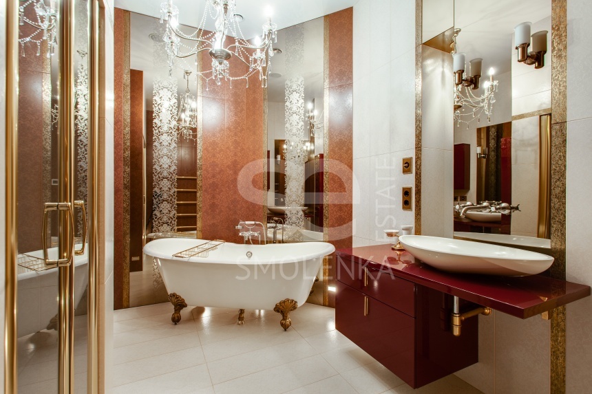 Продажа квартиры, площадь 125.8 кв.м., 2 этаж, Большой Палашёвский пер, 10