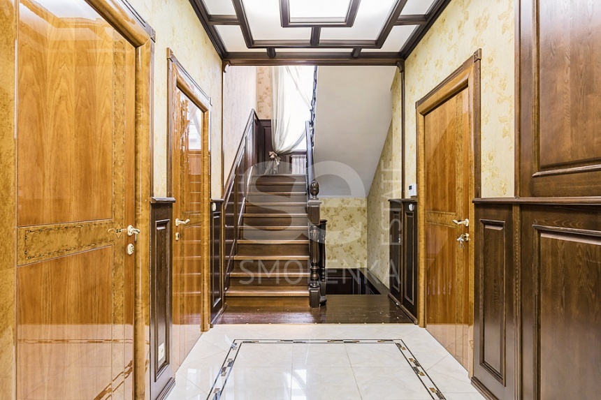 Продажа дома, площадь 950 кв.м., КП Власово, Киевское, пл. уч. 20 сот