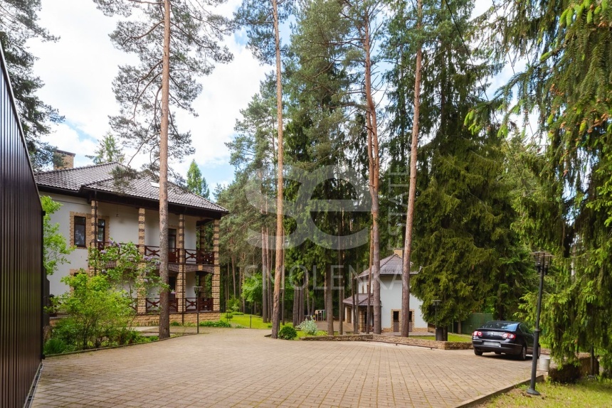 Аренда дома, площадь 830 кв.м., 54, Дмитровское, пл. уч. 65 сот