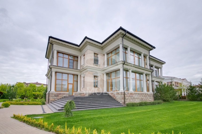 Продажа дома, площадь 980 кв.м., КП Монолит, Новорижское, пл. уч. 35 сот