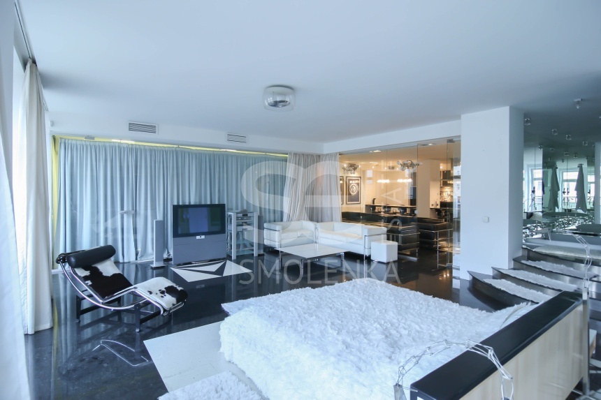 Продажа квартиры, площадь 200.3 кв.м., 10 этаж, ЖК Грубер Хаус, Новый Арбат ул, 29