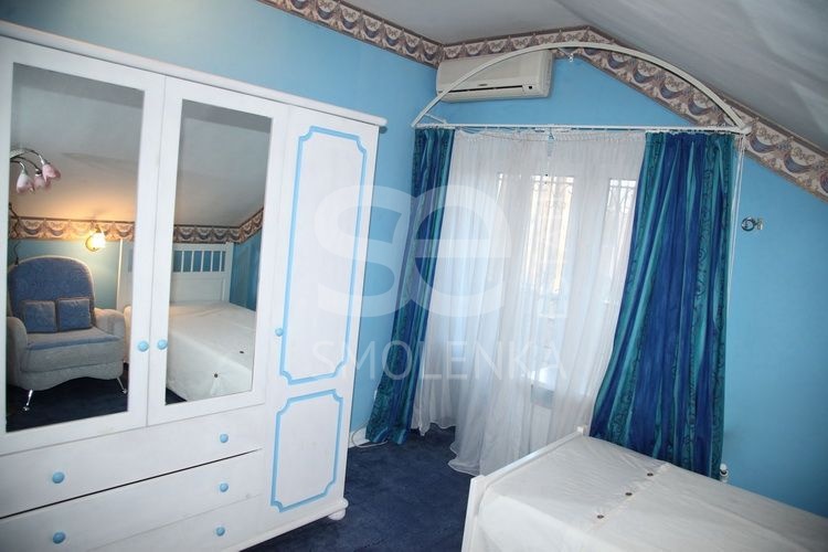Продажа коттеджа, площадь 350 кв.м., КП НИИ Радио, Минское, пл. уч. 15 сот