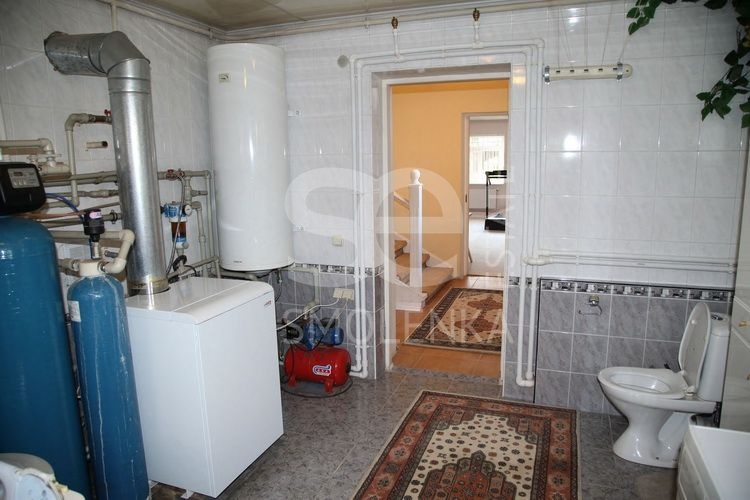 Продажа коттеджа, площадь 350 кв.м., КП НИИ Радио, Минское, пл. уч. 15 сот