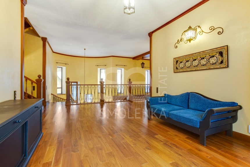 Продажа дома, площадь 830 кв.м., 54, Дмитровское, пл. уч. 65 сот